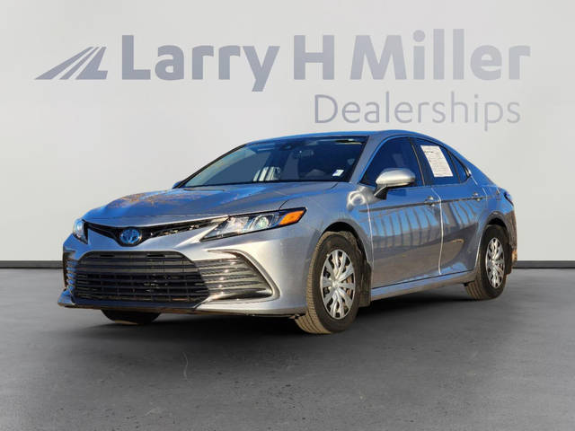 2022 Toyota Camry Hybrid LE FWD photo