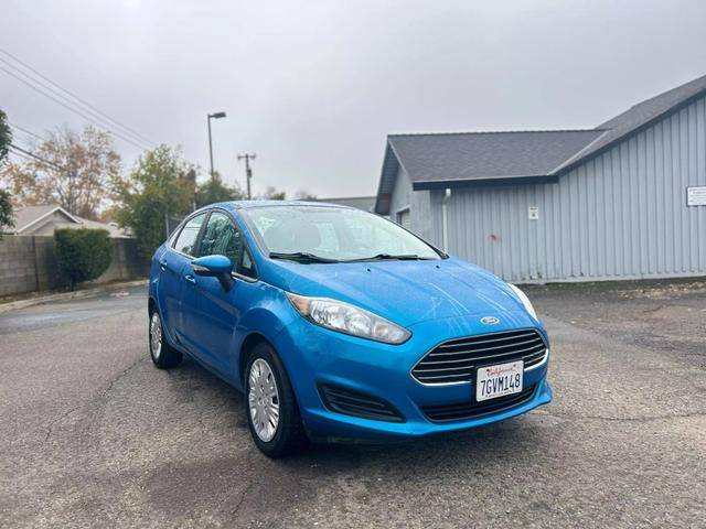 2015 Ford Fiesta SE FWD photo