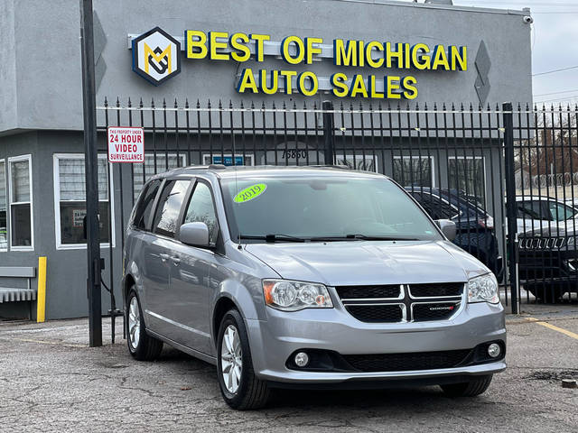 2019 Dodge Grand Caravan SXT FWD photo