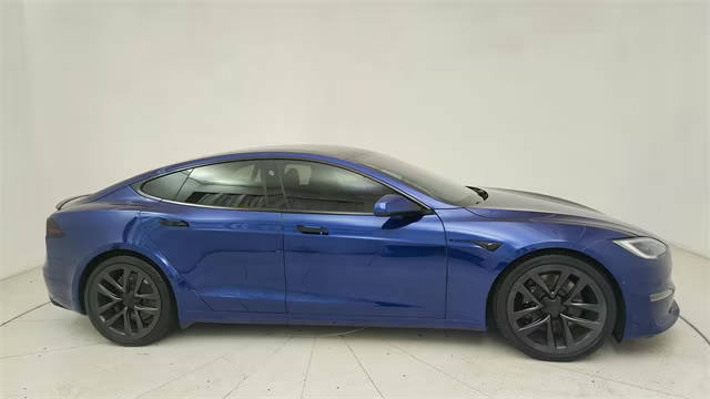 2023 Tesla Model S  AWD photo