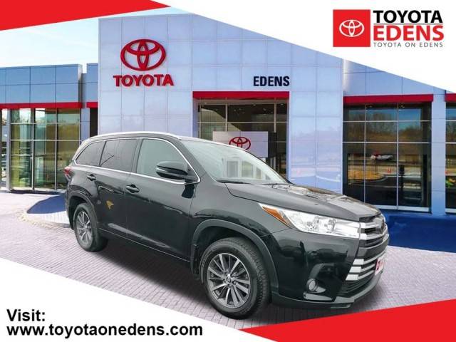 2017 Toyota Highlander XLE AWD photo