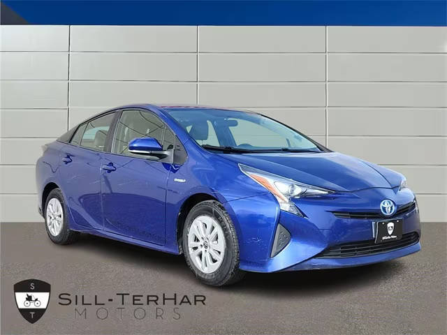 2016 Toyota Prius Two FWD photo