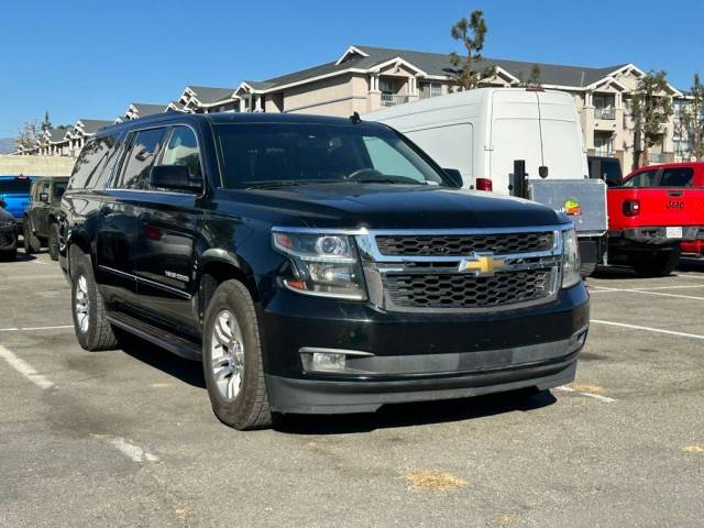 2015 Chevrolet Suburban LT RWD photo