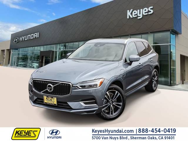 2018 Volvo XC60 Momentum AWD photo