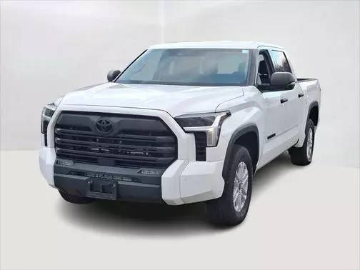 2023 Toyota Tundra SR5 4WD photo