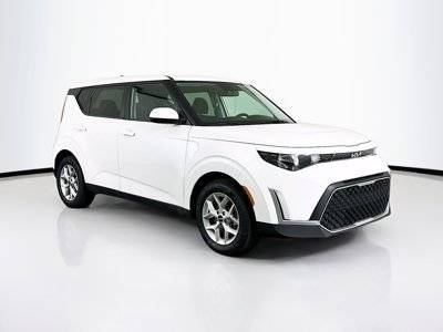 2023 Kia Soul LX FWD photo