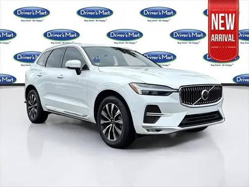 2023 Volvo XC60 Plus Bright Theme FWD photo