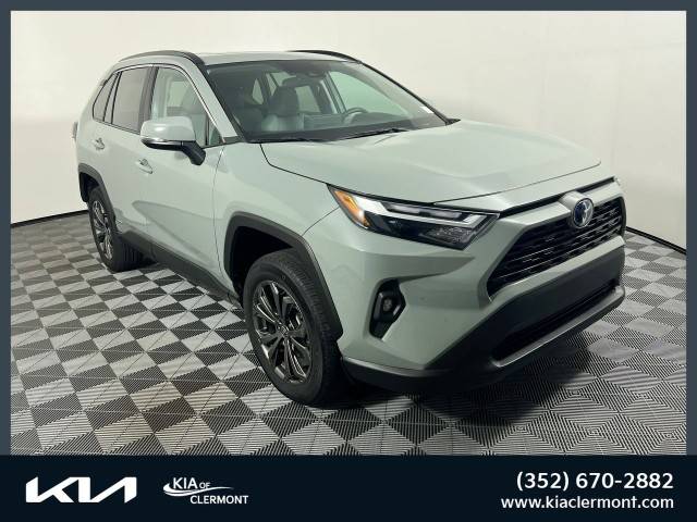 2022 Toyota RAV4 Hybrid XLE Premium AWD photo