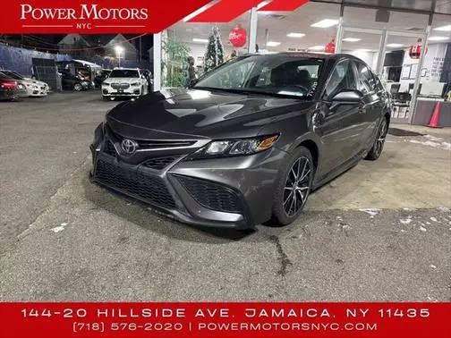 2021 Toyota Camry SE FWD photo