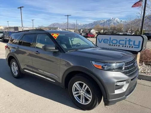 2023 Ford Explorer XLT 4WD photo