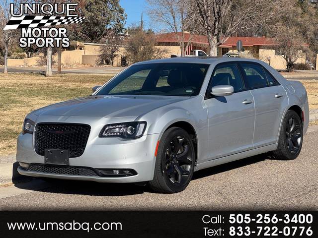 2023 Chrysler 300 300S RWD photo