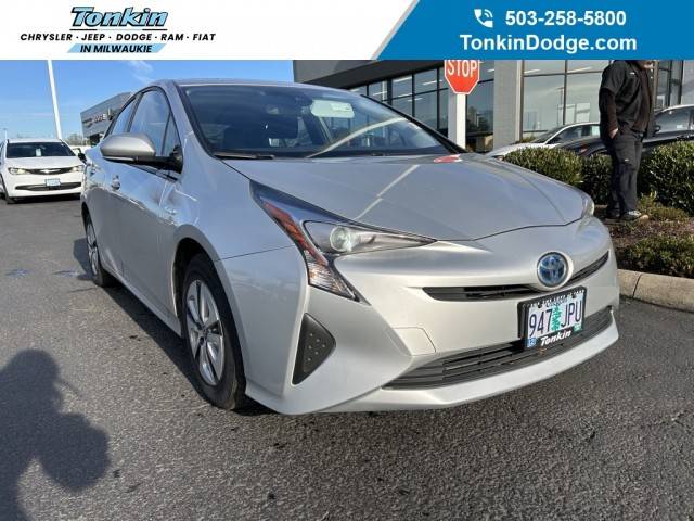 2016 Toyota Prius Four FWD photo