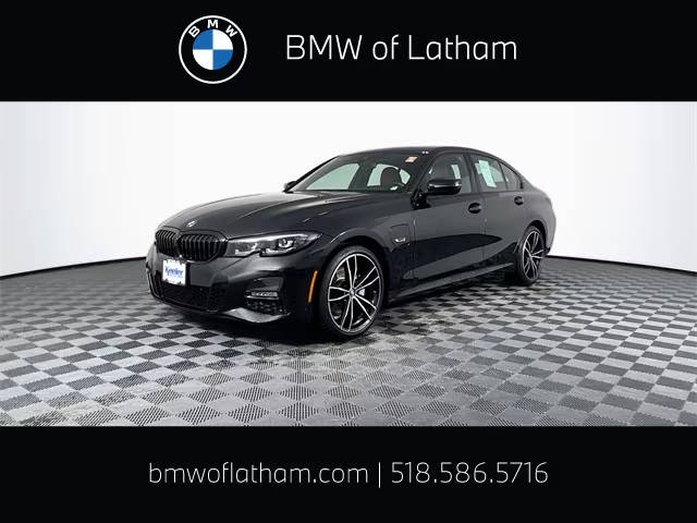 2022 BMW 3 Series 330e xDrive AWD photo