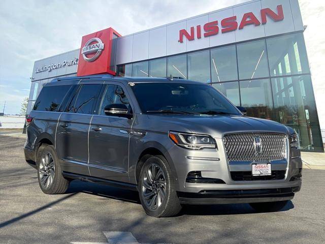 2022 Lincoln Navigator L Reserve 4WD photo