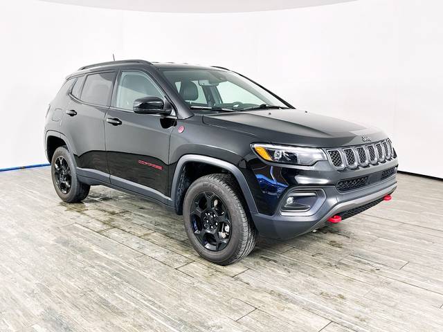 2023 Jeep Compass Trailhawk 4WD photo