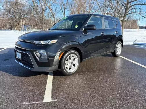 2022 Kia Soul LX FWD photo