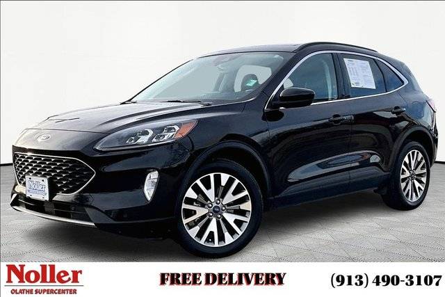 2022 Ford Escape Titanium AWD photo