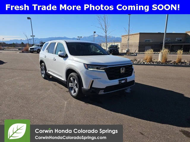 2023 Honda Pilot EX-L 8 Passenger AWD photo