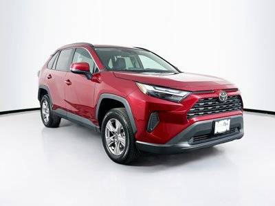 2023 Toyota RAV4 XLE FWD photo