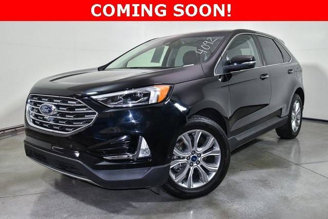 2022 Ford Edge Titanium AWD photo