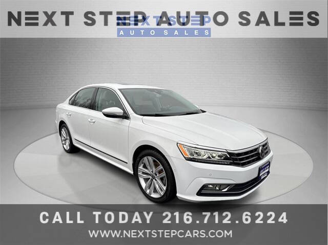 2018 Volkswagen Passat 2.0T SEL Premium FWD photo