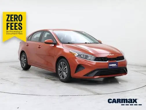 2023 Kia Forte LXS FWD photo