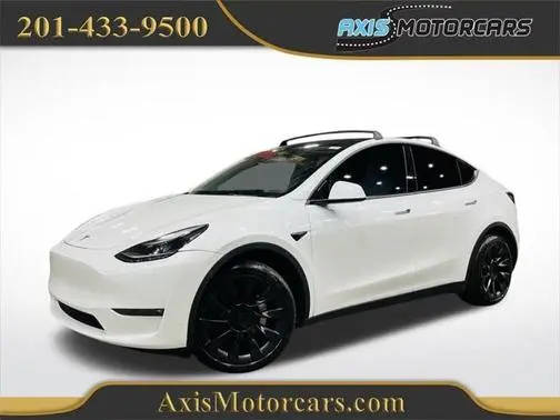 2022 Tesla Model Y Long Range AWD photo