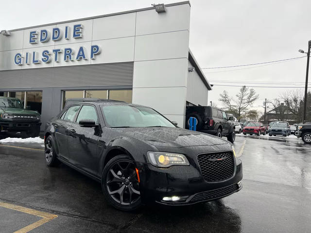 2023 Chrysler 300 300S RWD photo