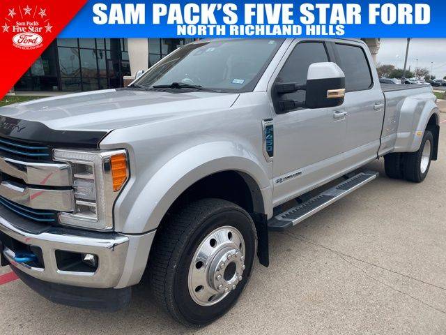 2019 Ford F-450 Super Duty LARIAT 4WD photo