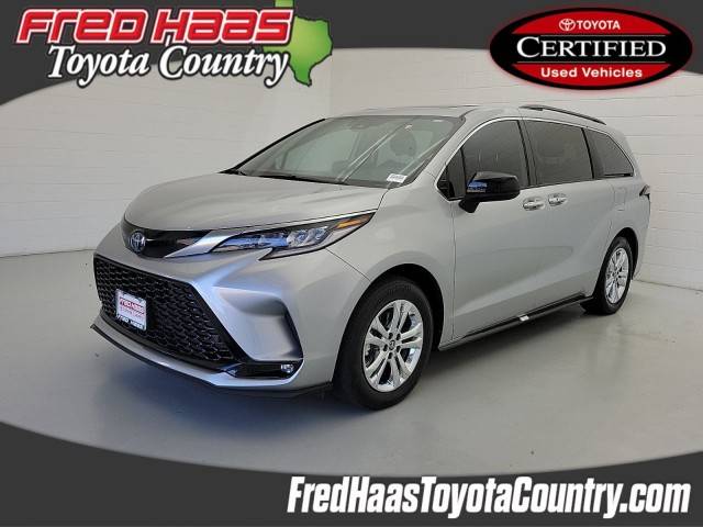 2022 Toyota Sienna XSE AWD photo