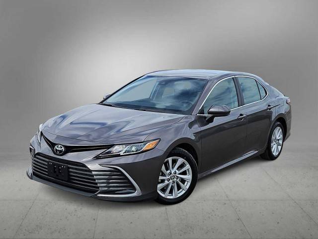 2023 Toyota Camry LE FWD photo