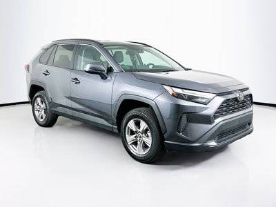 2023 Toyota RAV4 XLE FWD photo