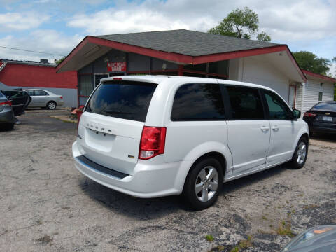 2018 Dodge Grand Caravan SE FWD photo