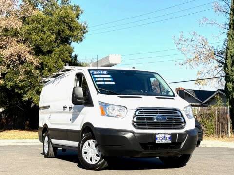 2019 Ford Transit Van  RWD photo