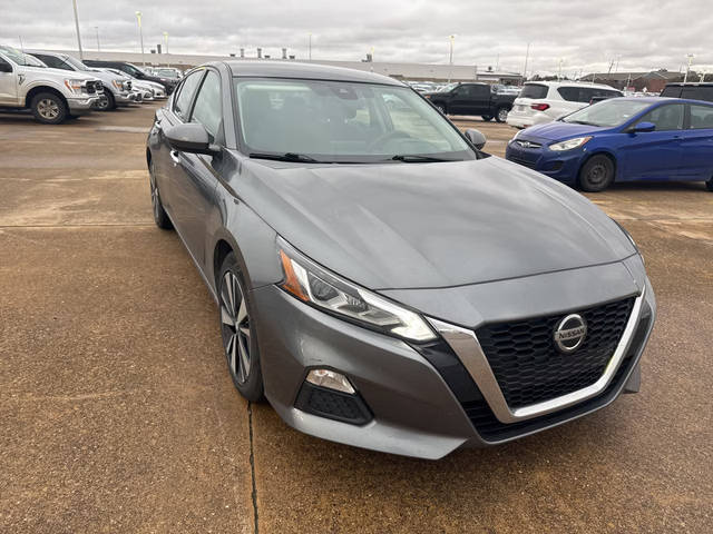 2022 Nissan Altima 2.5 SV FWD photo