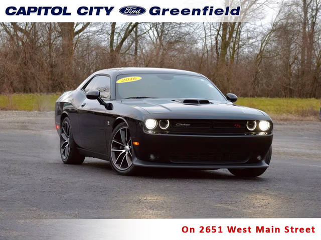 2016 Dodge Challenger 392 Hemi Scat Pack Shaker RWD photo