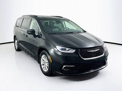 2022 Chrysler Pacifica Minivan Touring L FWD photo