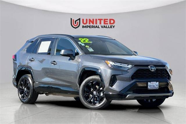 2022 Toyota RAV4 Hybrid SE AWD photo