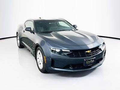 2023 Chevrolet Camaro 1LT RWD photo