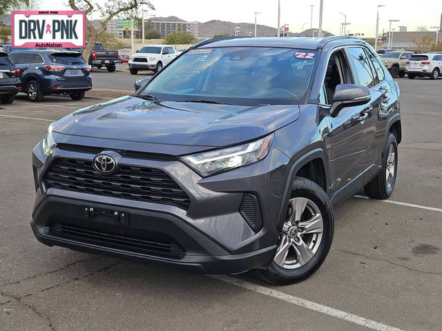 2022 Toyota RAV4 XLE FWD photo