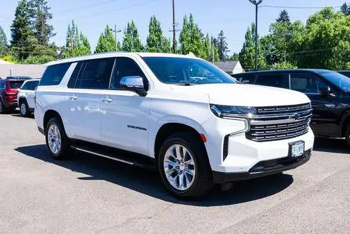 2023 Chevrolet Suburban Premier 4WD photo