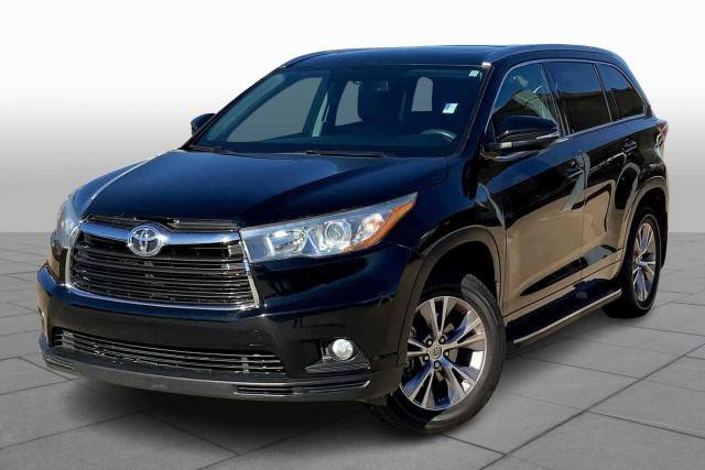 2015 Toyota Highlander XLE FWD photo