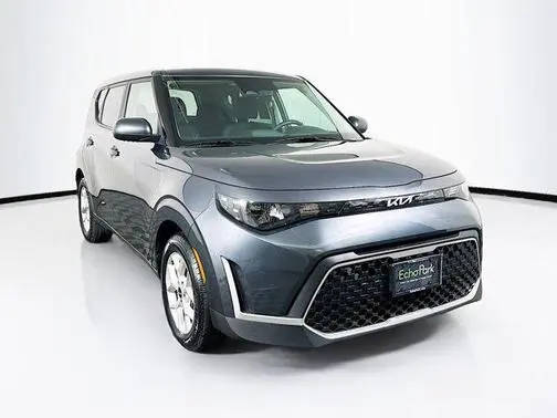 2023 Kia Soul LX FWD photo