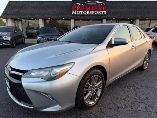 2017 Toyota Camry SE FWD photo