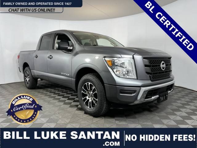 2022 Nissan Titan SV 4WD photo