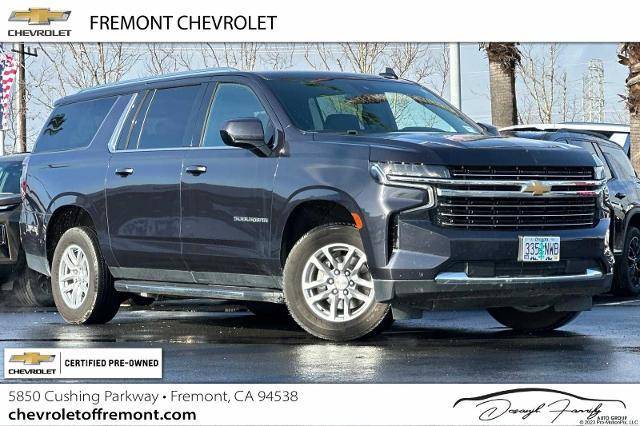 2023 Chevrolet Suburban LT 4WD photo