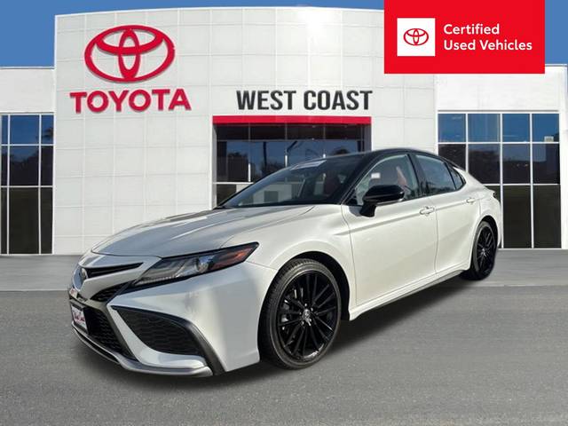 2022 Toyota Camry Hybrid XSE FWD photo