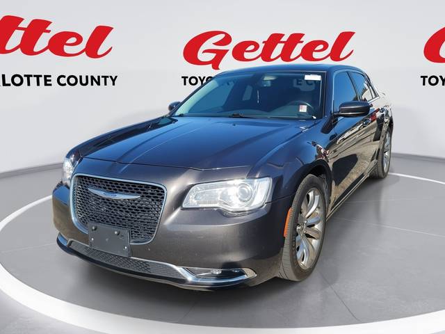 2019 Chrysler 300 Touring RWD photo