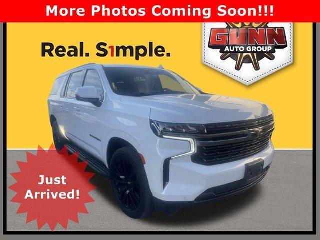 2022 Chevrolet Suburban RST 4WD photo