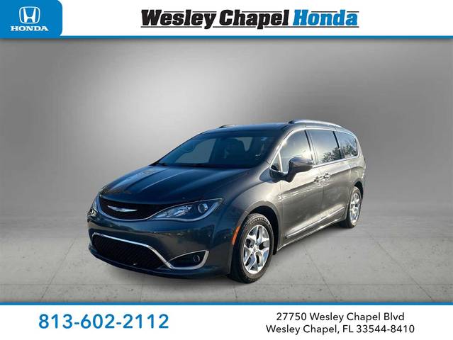 2020 Chrysler Pacifica Minivan Limited FWD photo